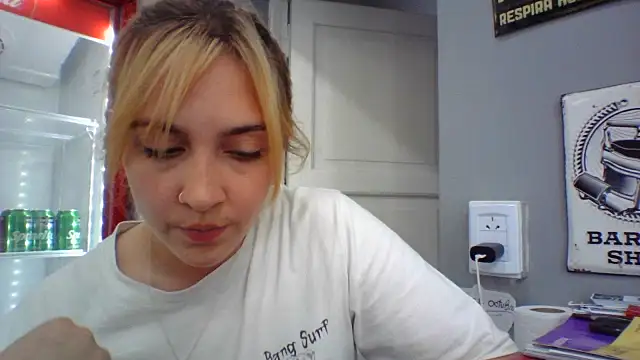 ayebran online show from October 3, 8:47 pm