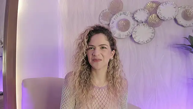 Velora   online show from January 16, 3:57 am