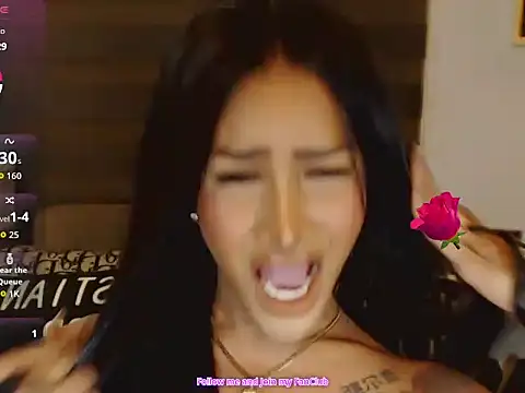 Snapshot of SeductiveVictoria chatting on October 4, 5:06 pm SeductiveVictoria online show from October 4, 5:06 pm