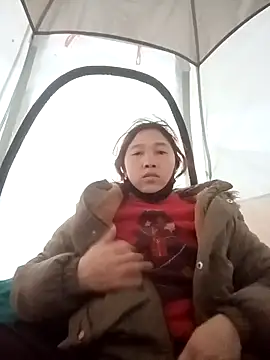 miumiu 00 online show from February 1, 8:57 am