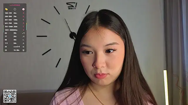 AlberthaEscue online show from September 22, 4:33 am