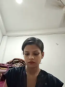Snapshot of Komal0099 chatting on September 13, 3:31 pm Komal0099 online show from September 13, 3:31 pm