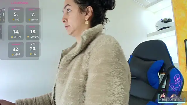 alison moon7 online show from January 17, 12:01 pm