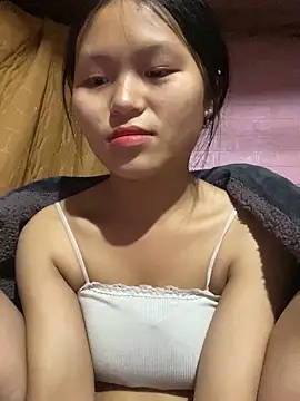 milo bae online show from February 4, 7:00 am