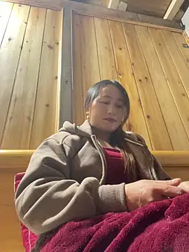 phungtiti online show from December 5, 1:45 pm