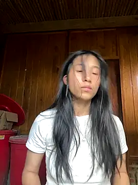 EmLy02 online show from October 2, 9:03 am