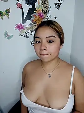 Emily  Hott online show from February 12, 3:30 am