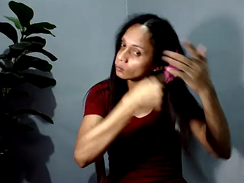 missruffa online show from October 8, 12:42 pm