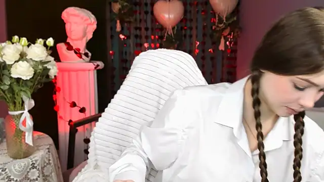 ArielSykes online show from February 13, 9:27 pm