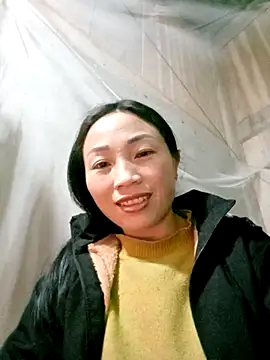 lucybaby00 online show from February 9, 2:30 pm