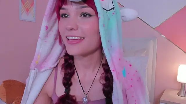 Snapshot of mae_lyra chatting on October 3, 11:10 pm mae lyra online show from October 3, 11:10 pm
