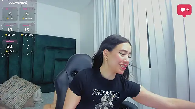 SaraWagner  online show from September 14, 12:19 am