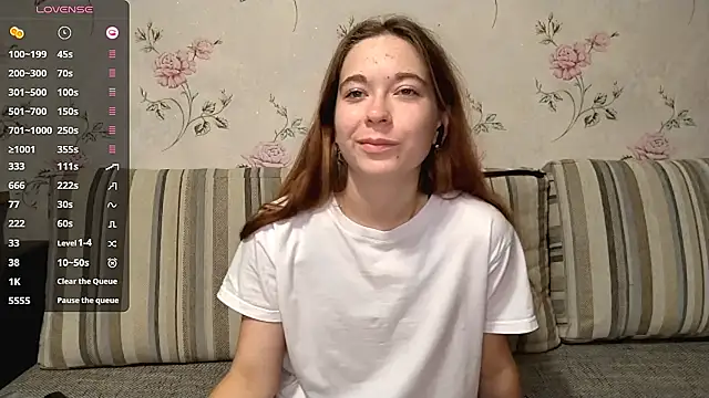 Snapshot of KissKarina chatting on October 4, 3:38 pm KissKarina online show from October 4, 3:38 pm