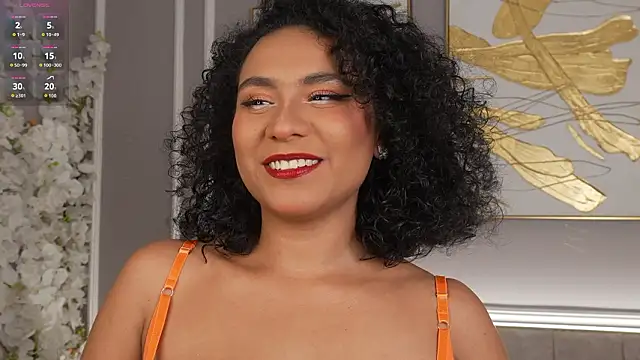 ellette   online show from February 4, 7:39 pm