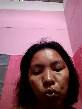 Snapshot of oceanlover23 chatting on October 12, 11:40 pm oceanlover23 online show from October 12, 11:40 pm