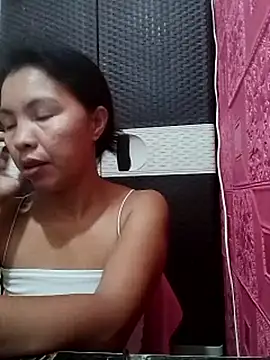 Snapshot of oceanlover23 chatting on September 17, 2:15 pm oceanlover23 online show from September 17, 2:15 pm