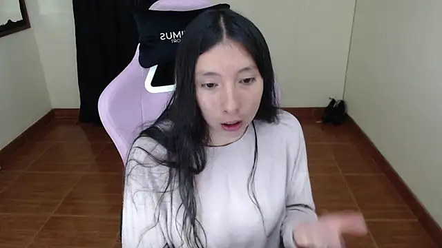 Snapshot of ScarlettShirahoshi chatting on October 1, 3:17 pm ScarlettShirahoshi online show from October 1, 3:17 pm