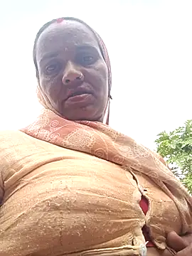 Snapshot of Pinky12A chatting on October 15, 10:18 am Pinky12A online show from October 15, 10:18 am