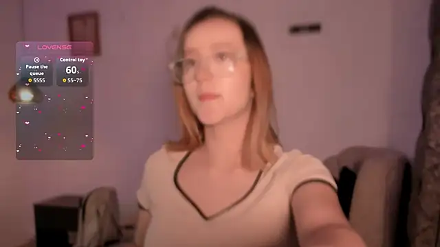 kristal joi dl online show from September 21, 3:10 pm