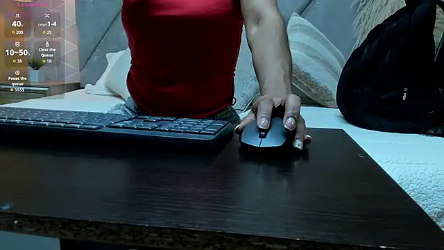 Brunnette Sensation online show from December 15, 8:14 pm