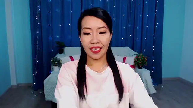 Snapshot of LiaPak chatting on September 8, 11:59 pm LiaPak online show from September 8, 11:59 pm