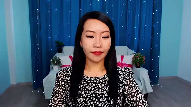 Snapshot of LiaPak chatting on September 12, 12:22 am LiaPak online show from September 12, 12:22 am