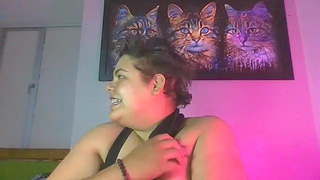 Hailey Curvy online show from October 2, 3:11 am