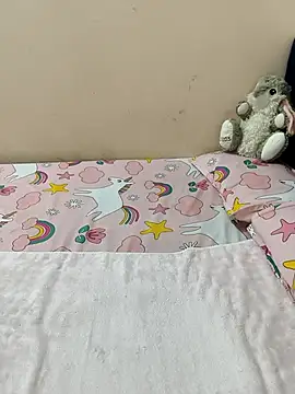 Cute merry01 online show from February 6, 4:05 am