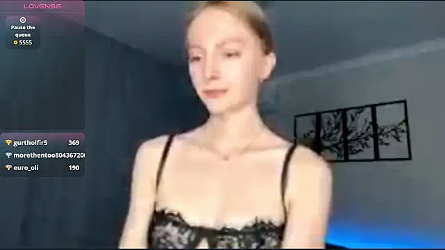 BrightAnnie online show from November 1, 5:39 pm