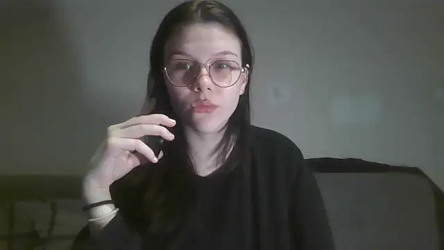 LaVostraDorothy online show from November 23, 8:10 pm