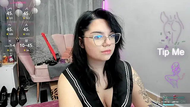 AbbyPearll online show from December 19, 8:45 pm