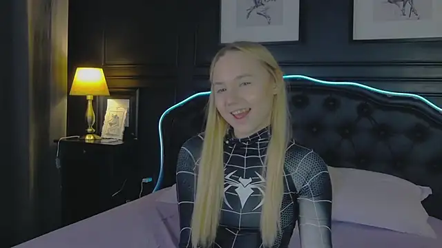 Sky Cutie online show from March 28, 4:23 am