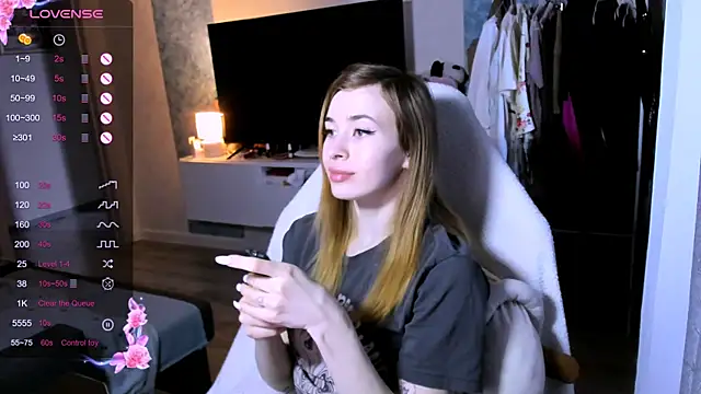 ZoyaMill online show from April 11, 7:56 am