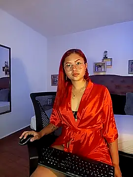 MAYASMITH   online show from February 6, 5:22 am