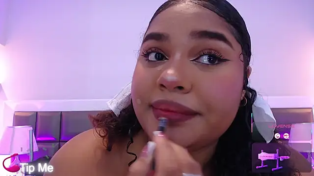 LennaEvans online show from December 3, 11:12 am