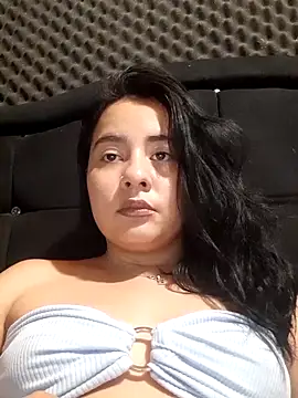 Snapshot of Yuli-27 chatting on September 18, 3:05 am Yuli-27 online show from September 18, 3:05 am