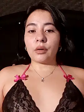 Snapshot of Yuli-27 chatting on October 3, 12:16 am Yuli-27 online show from October 3, 12:16 am