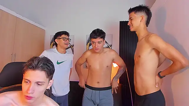 Horny BoysW online show from October 3, 1:38 pm