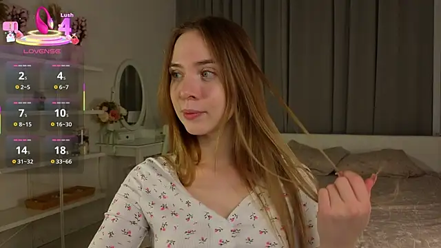 CarollSmithh online show from October 9, 8:13 pm