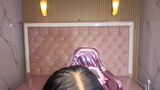 Victoria b  online show from November 17, 7:58 pm