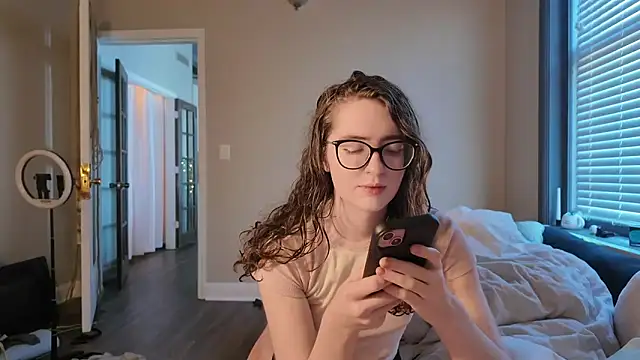 knottybunny online show from November 28, 2:53 pm