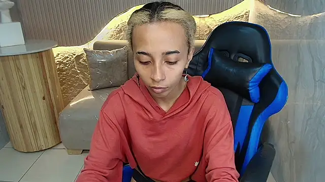 Agnis ink r online show from November 11, 1:08 pm