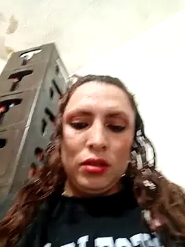Snapshot of VERONICA__03 chatting on September 17, 3:43 pm VERONICA 03 online show from September 17, 3:43 pm