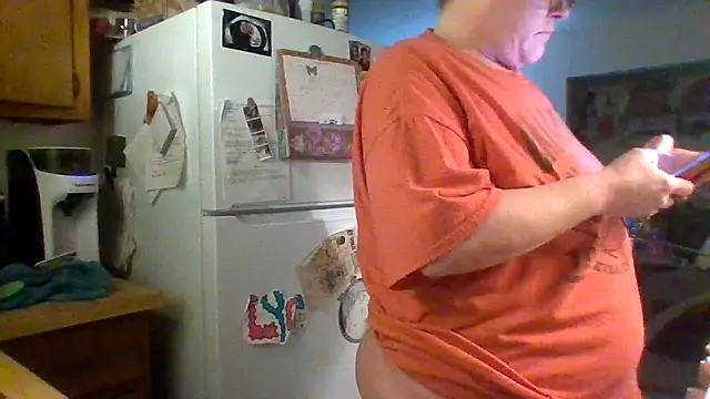 ScrawburryBBW online show from November 17, 4:35 am