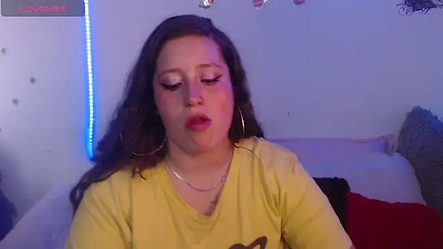 Snapshot of nahomy_jonhs chatting on October 21, 9:19 pm nahomy jonhs online show from October 21, 9:19 pm