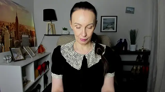 Velvet Jasmine online show from February 12, 6:26 am