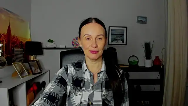 Velvet Jasmine online show from October 21, 5:22 am