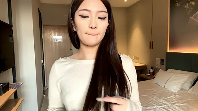 LaurelLeier online show from January 14, 7:57 am