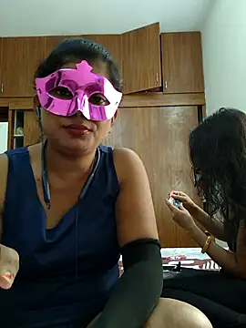 Snapshot of your_chandni04 chatting on October 7, 8:08 am your chandni04 online show from October 7, 8:08 am