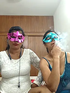 Snapshot of your_chandni04 chatting on October 15, 8:50 am your chandni04 online show from October 15, 8:50 am